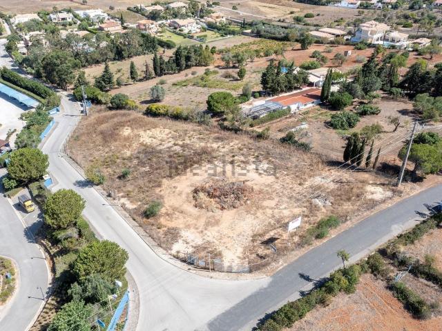 Terreno, Luz