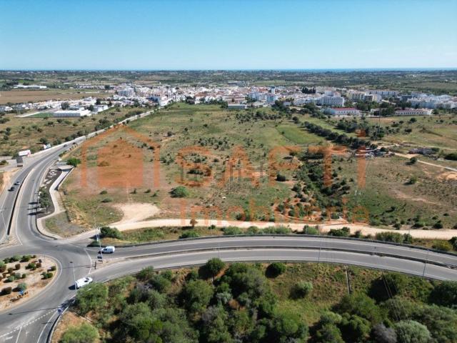Terreno, Lagoa e Carvoeiro