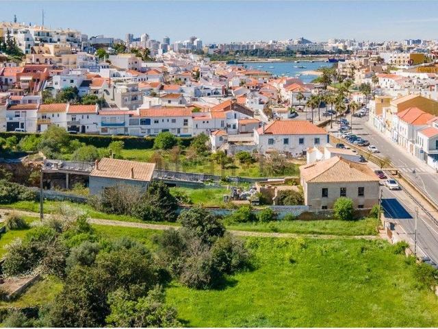 Terreno, Lagoa e Carvoeiro