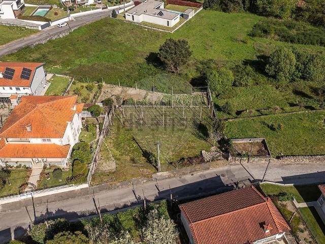 Terreno, Lanhoso