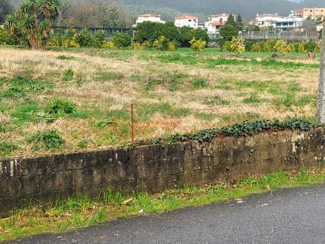 Terreno p/ construção Amares
