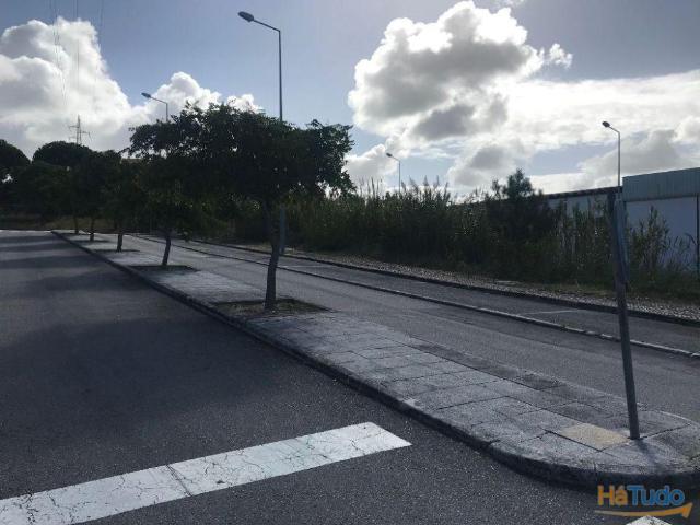 Terreno p/ Construção em Altura em Loteamento c/ Infraestrutura/Quinta do Grou/Tavarede | 26082417993