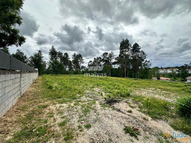 Terreno p/ Construção em Vila Verde | 26084066020