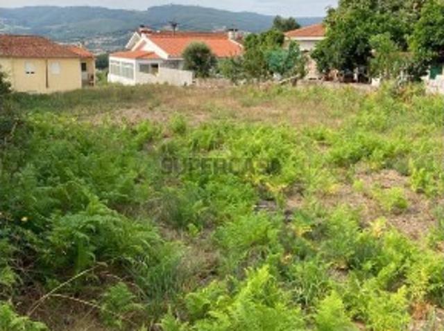 Terreno para construção com 900 m2 no Alto da Bandeira Aves