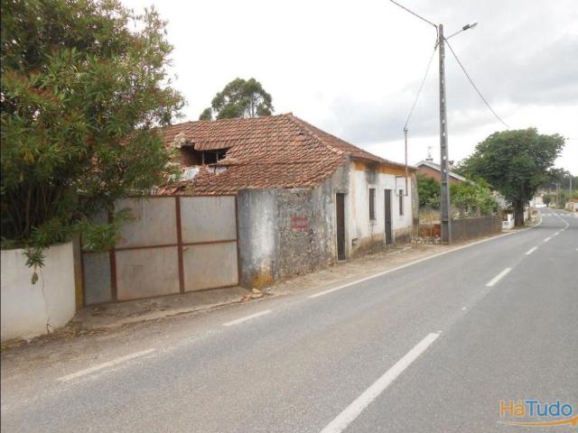 TERRENO PARA CONSTRUÇÃO COM 2880 M2 MORADIA PARA RESTAURO | 26082522012