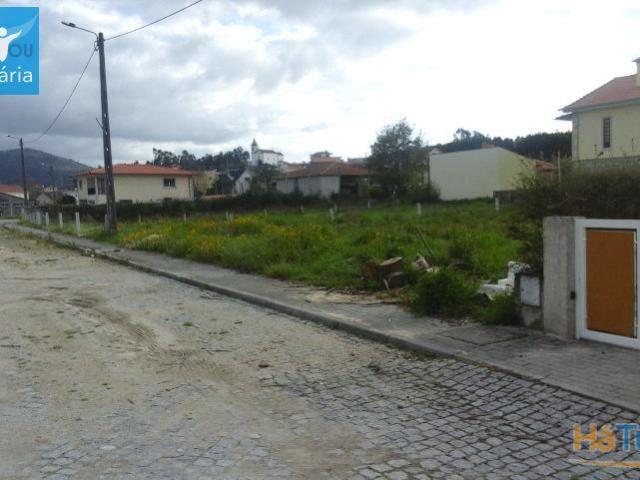 Terreno para construção com área de 650m2, construção 260 e área de implantação 130. Designado por lote nº3. | 26083709222