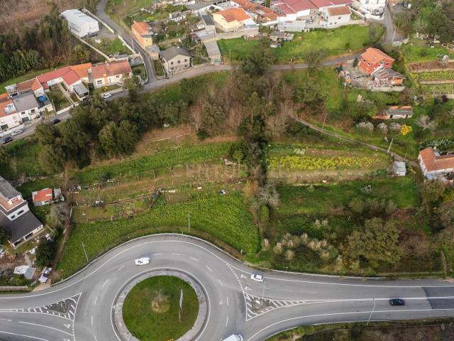 Terreno para Construção com Projeto para 26 Andares de Moradia em Gaia