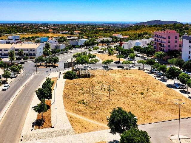Terreno para Construção Comercial e de Serviços