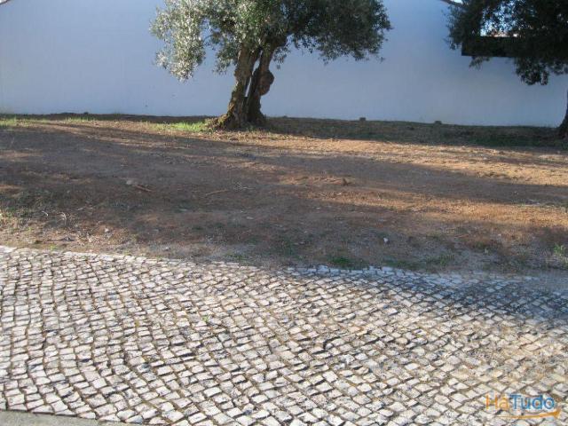 TERRENO PARA CONSTRUÇÃO DE MORADIA. | 26080472177