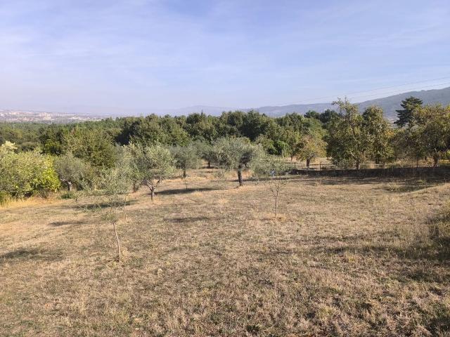 Terreno para construção de moradia a 3km do centro da cidade de Chaves, com poço de água e excelentes vistas sobre a serra e cidade