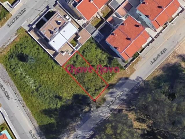 Terreno para construção de Moradia geminada