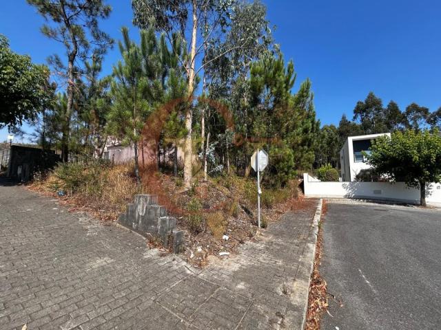 Terreno para Construção de Moradia em Cristelo, Barcelos