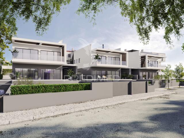 TERRENO PARA CONSTRUÇÃO DE MORADIA EM BANDA