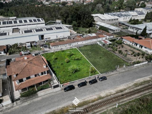 Terreno para Construção de moradia em Paços de Brandão
