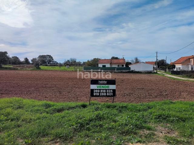 Venda de Terreno, com possibilidade de construir 200m2