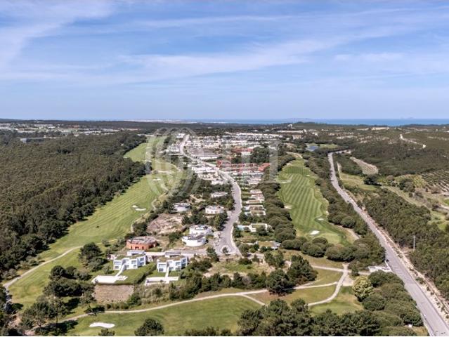 Terreno para construção de moradia T3, em Óbidos