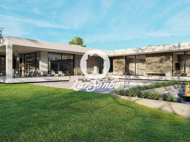 Terreno para construção de Armazém com 820m² em Balasar