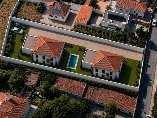 Terreno para construção de 2 moradias
