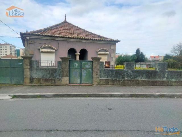Terreno para construção em altura ou restauro da moradia existente | 26084063473