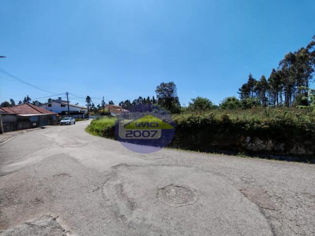 Terreno para construção em Arada