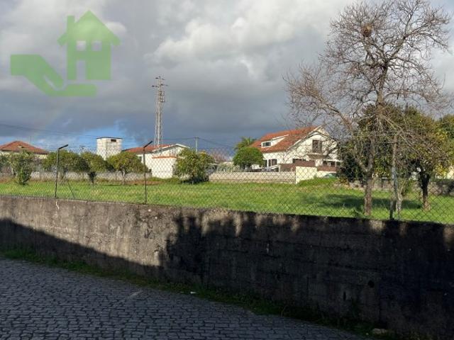 TERRENO PARA CONSTRUÇÃO EM AREIAS SANTO TIRSO