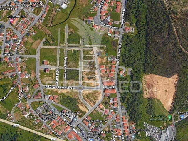 Terreno para Construção, em Santa Maria da Feira