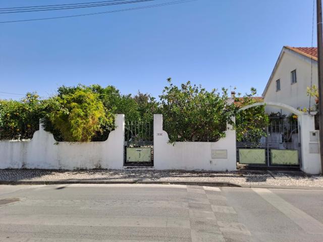 Terreno para Construção — Quinta do Conde em Sesimbra