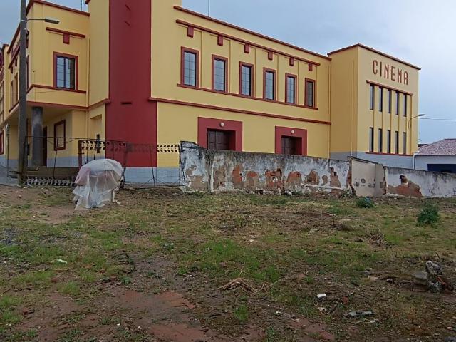 TERRENO PARA CONSTRUÇÃO SALVADA
