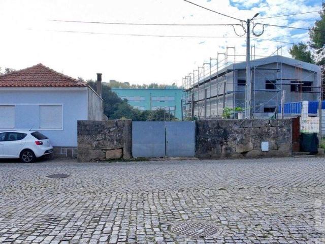 Terreno para construção T3 em Moreira de 285,00 m²