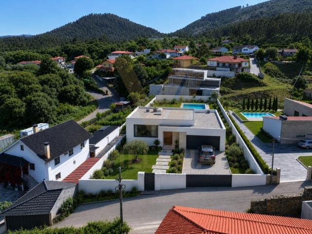 Terreno para Construção 1350m² | Arcozelo Ponte de Lima