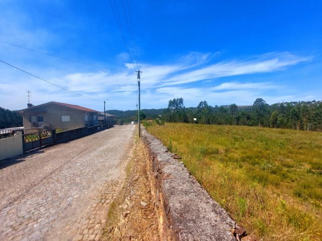 TERRENO PARA CONSTRUÇÃO