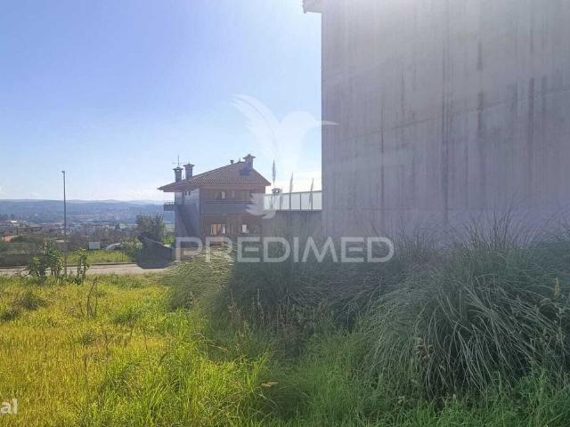 Terreno para construo de moradia no Casal, S. Mamede Coronado
