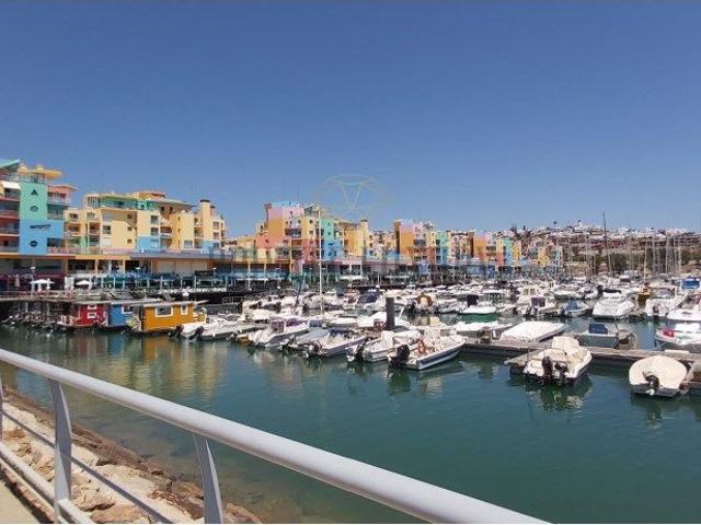 Terreno para construo prximo Marina de Albufeira/ Algarve