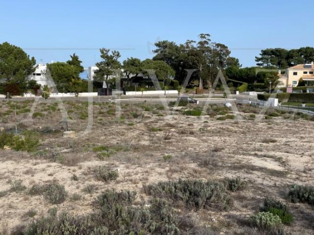 TERRENO PARA CONSTRUCAO NO SOLTROIA