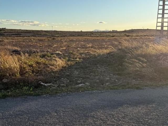 Terreno para hacer tu proyecto de vida en zona interesante con agua y punto de luz cercano