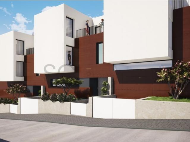 Terreno para moradia em banda | Parque Luso | Com Projecto