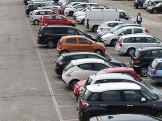 TERRENO PARCHEGGIO ZONA ROTONDA VIALE LAZIO PALERMO