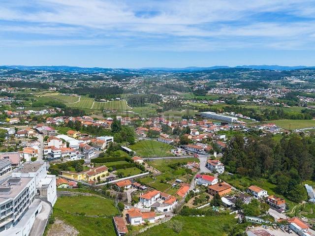 Terreno, Paredes