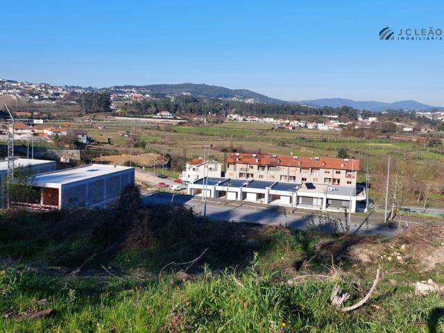 Terreno, Paredes