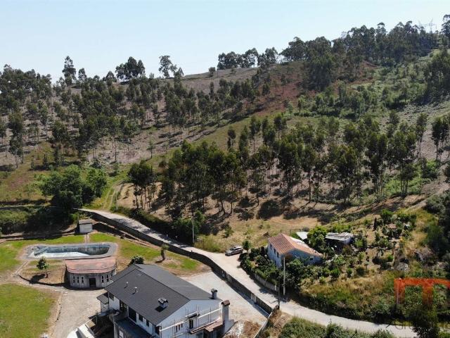 Terreno, Paredes