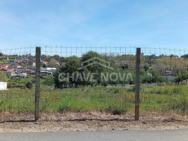 Terreno p/Construção de Moradia 4 frentes |