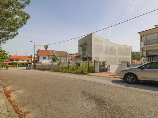Terreno, Pedroso