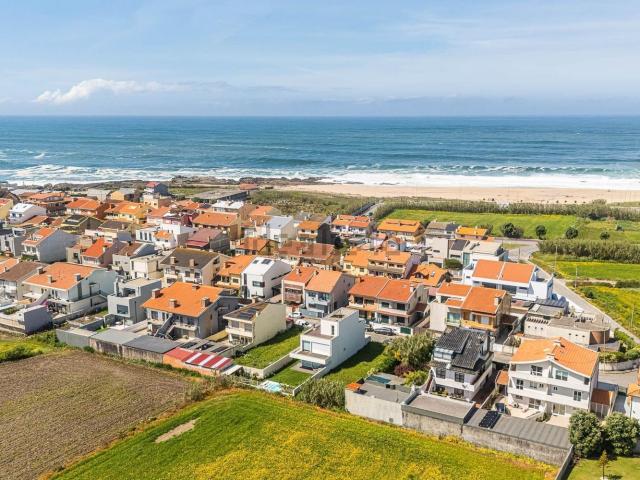 Terreno, Perafita