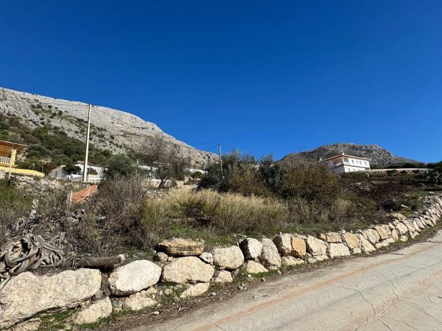 Terreno, Periana