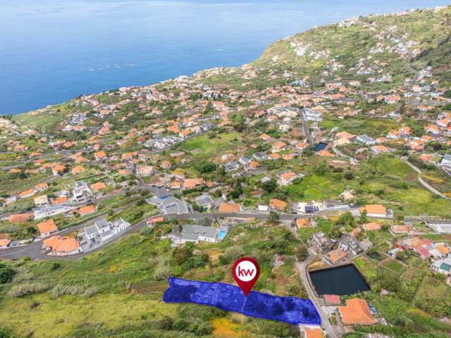 Terreno Plano com Vista Mar no Arco da Calheta – Ideal para Construção de Moradia