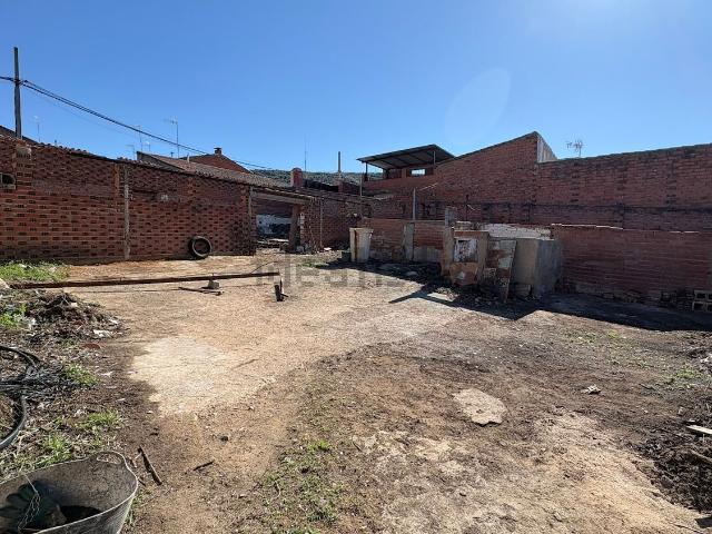 Terreno, Porzuna