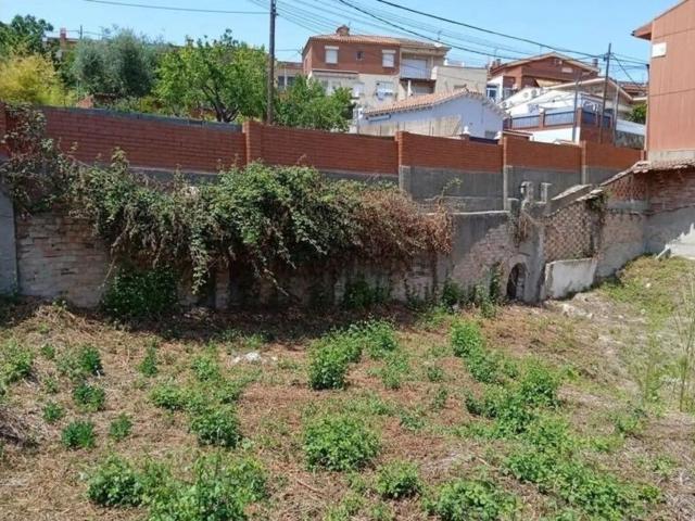 Terreno, Rubí