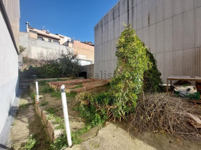 Terreno, Rubí