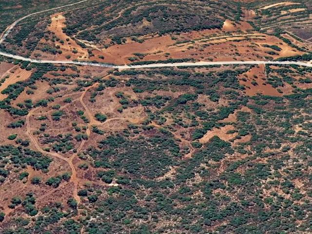 Terreno rústico 44720 m² com bons acessos próximo de Paderne – Albufeira