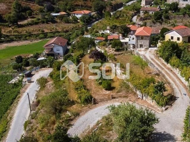 Terreno rústico com projeto aprovado em Baião
